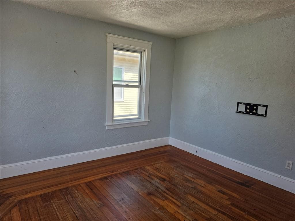 Multi Family at 112 Bernon Street, Providence, photo 18 of 35