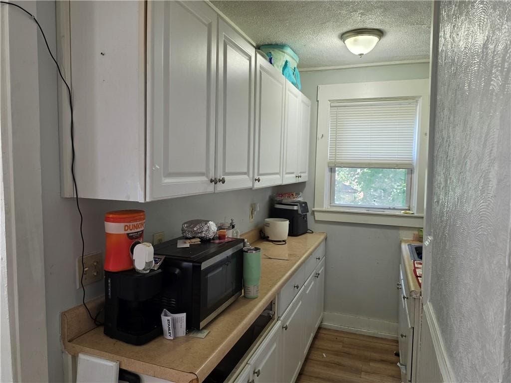 Multi Family at 112 Bernon Street, Providence, photo 8 of 35