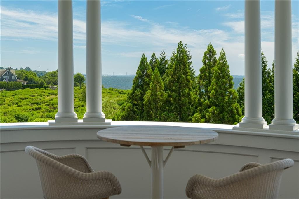 Single Family Residence at 231 Carnegie Harbor Drive, Portsmouth, photo 23 of 38