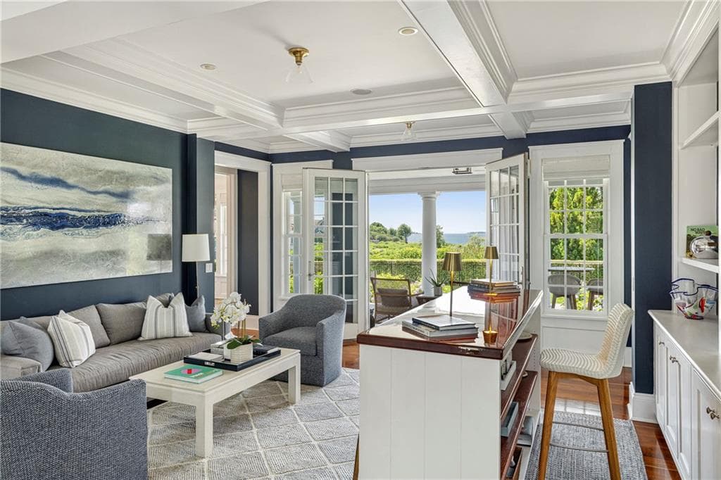 Single Family Residence at 231 Carnegie Harbor Drive, Portsmouth, photo 5 of 38