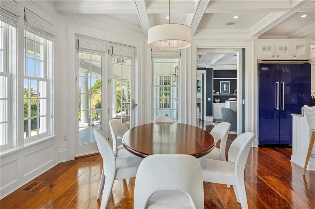 Single Family Residence at 231 Carnegie Harbor Drive, Portsmouth, photo 14 of 38