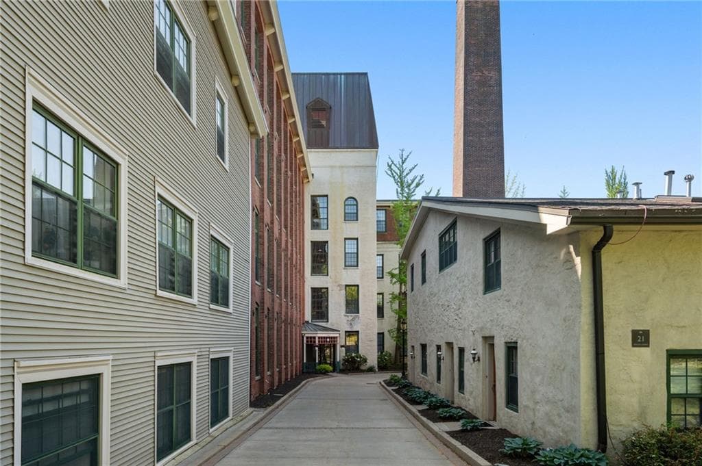 15 Higgins Street UNIT 109 photo 5