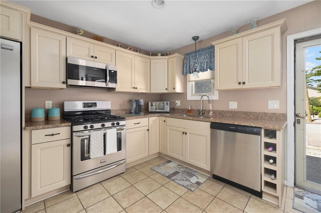 200 Cannon Street UNIT 107 photo 8