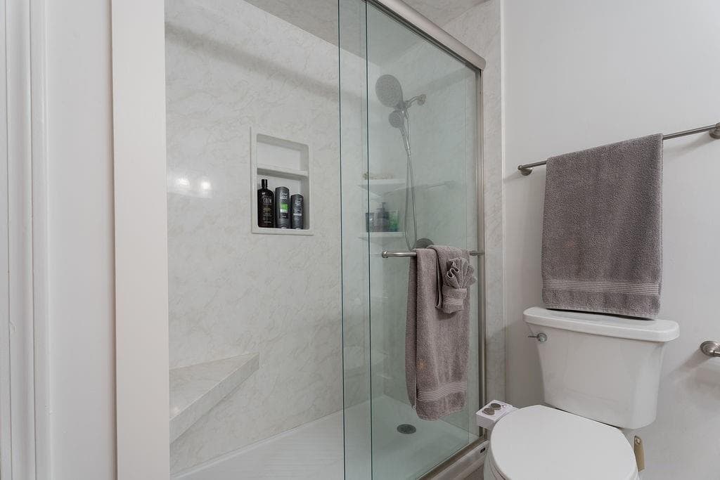 703 Brookhaven Lane UNIT 703 photo 25