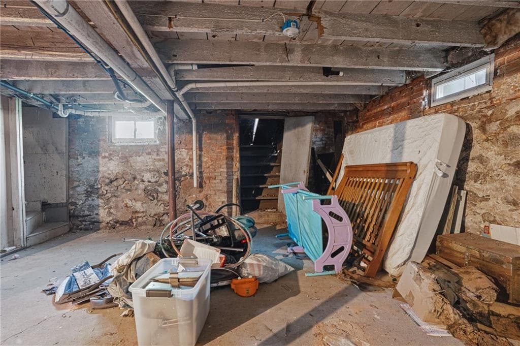 6 Bloomingdale Avenue photo 13