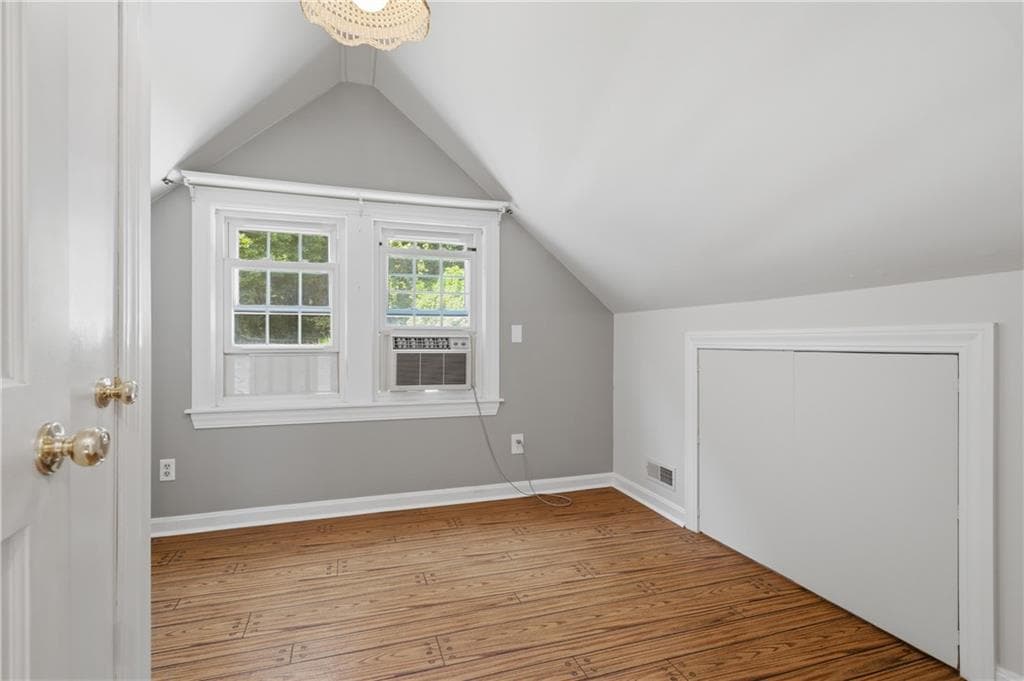 74 Macarthur Road photo 22