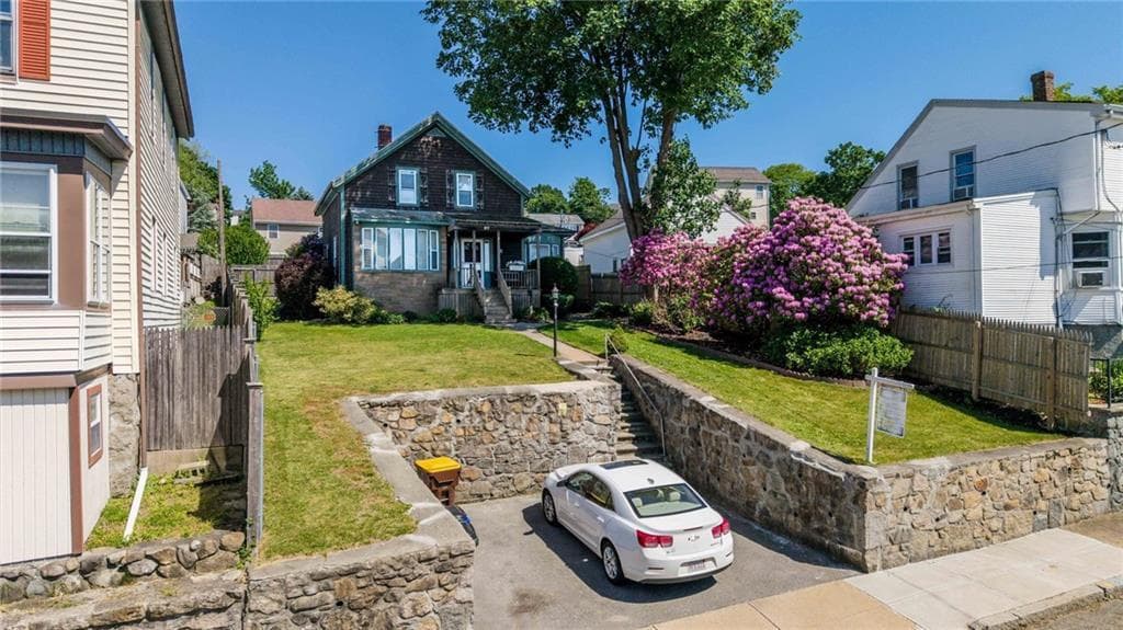87 Stowe Street photo 27