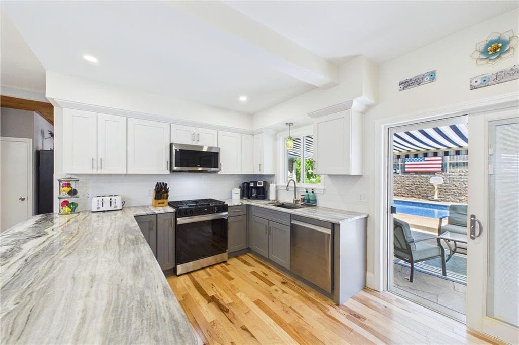 87 Stowe Street photo 5