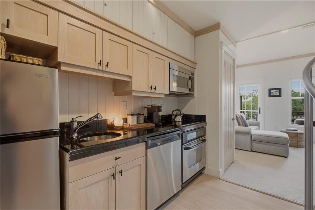 275 Depot Avenue UNIT Reliance photo 6