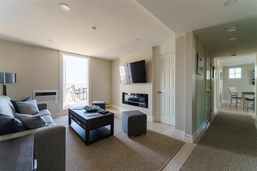 38 Bay Street UNIT W301 photo 8