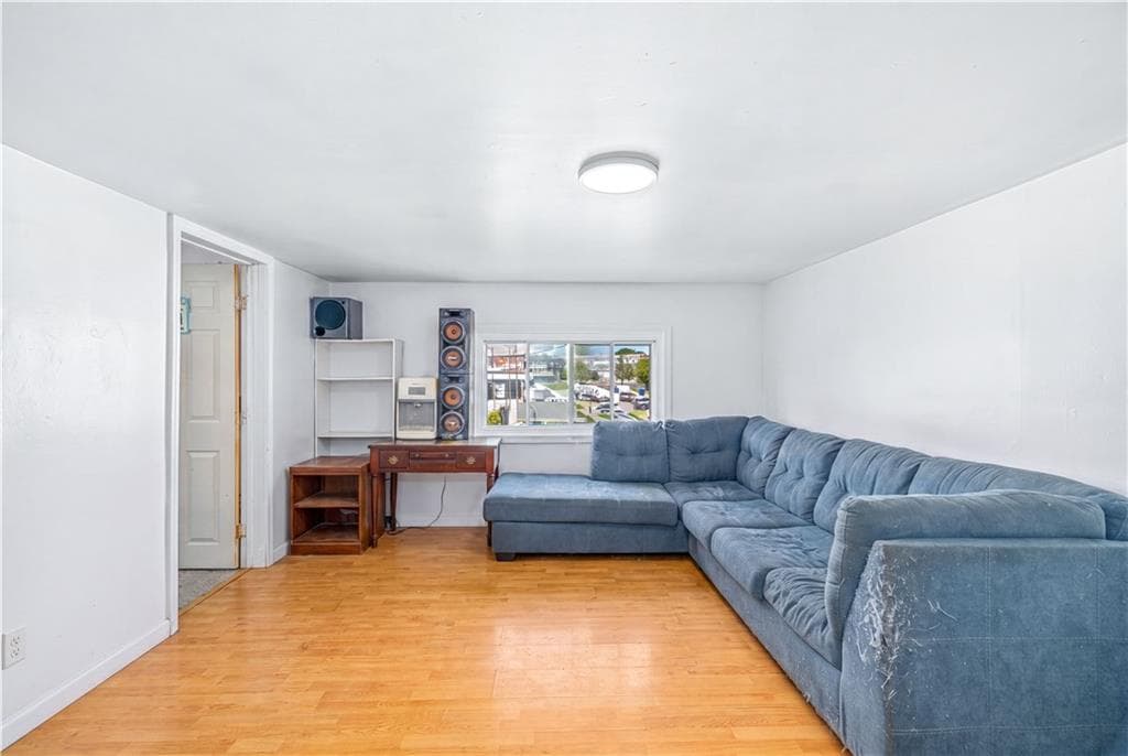 71 Roberts Street photo 33