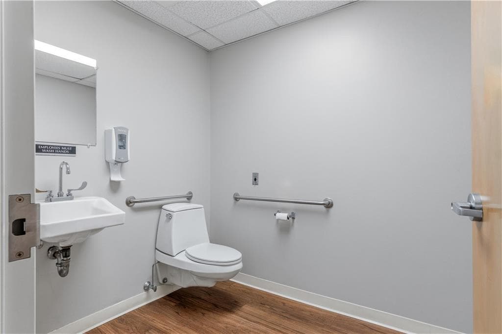320 Phillips Street UNIT 201 photo 32