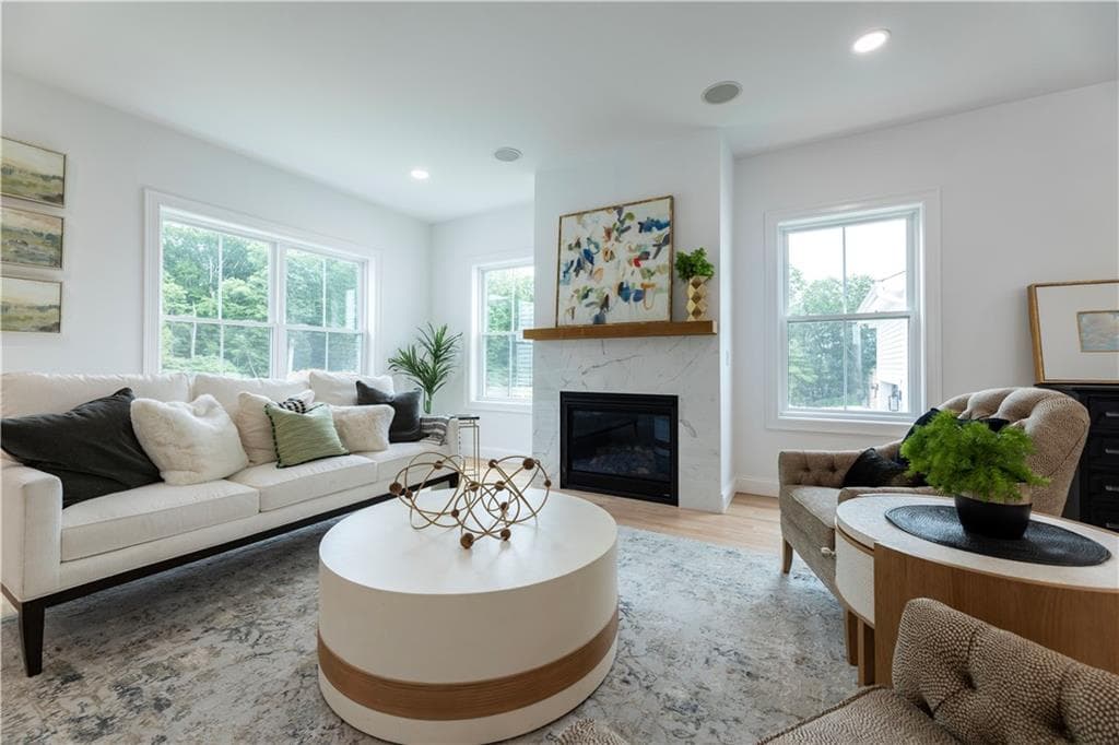 Single Family Residence at 9 Stoneridge Road, Smithfield, photo 6 of 48