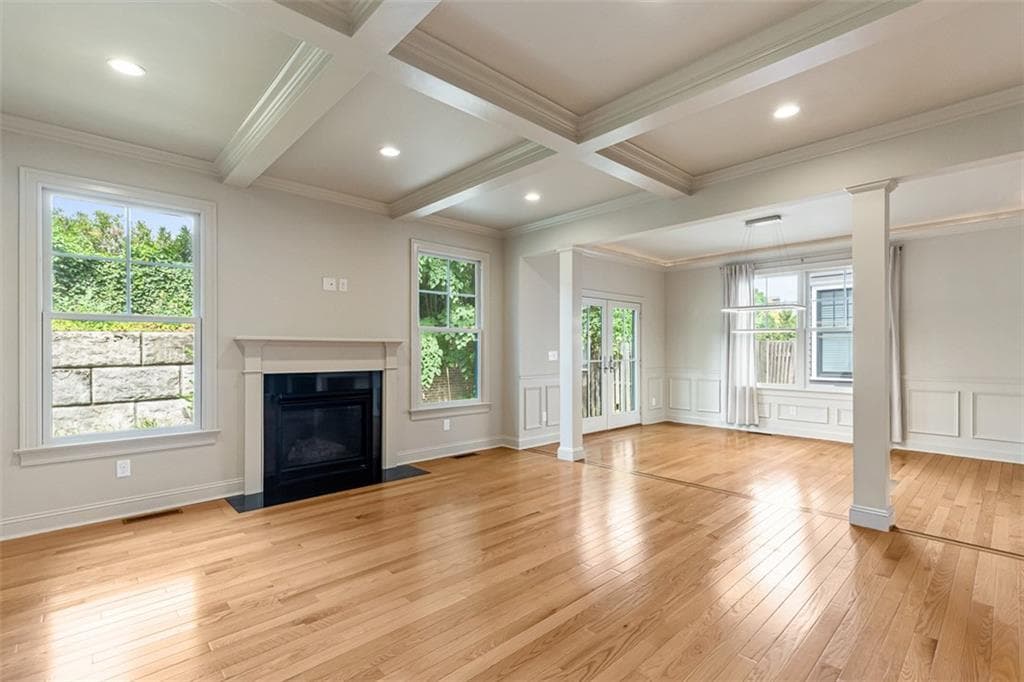 406 Blackstone Boulevard photo 20