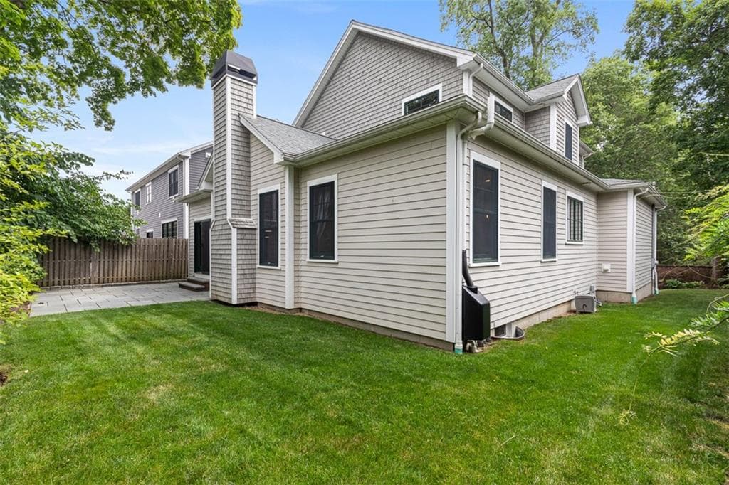 406 Blackstone Boulevard photo 49