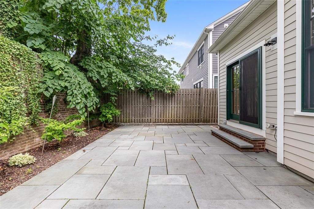406 Blackstone Boulevard photo 48