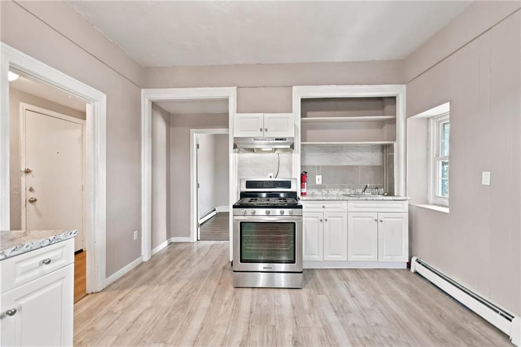 Multi Family at 21 Sackett Street Street, Providence, photo 10 of 36