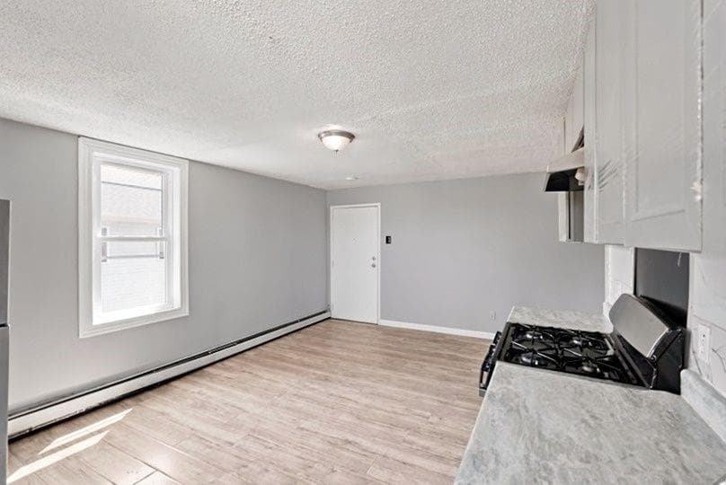 Multi Family at 21 Sackett Street Street, Providence, photo 19 of 36