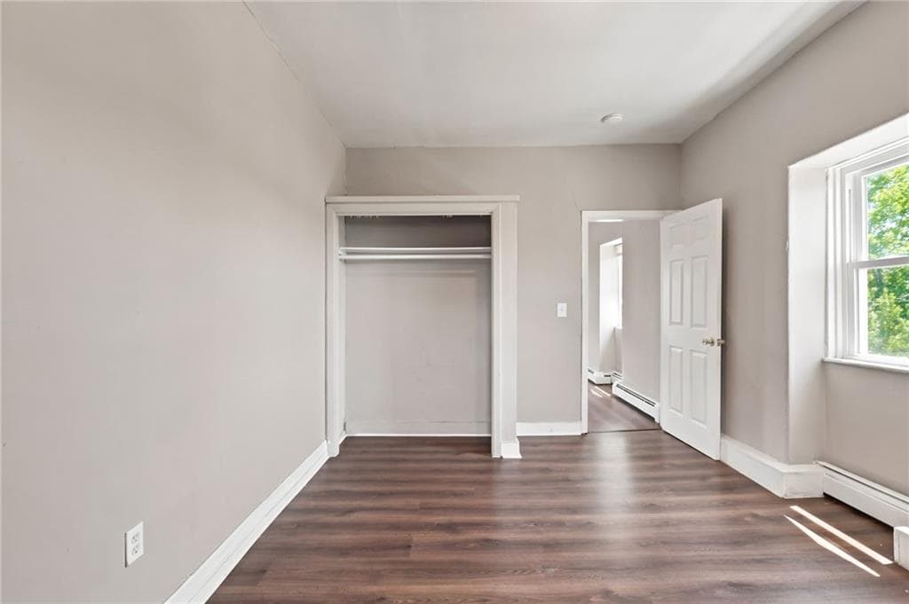 Multi Family at 21 Sackett Street Street, Providence, photo 8 of 36