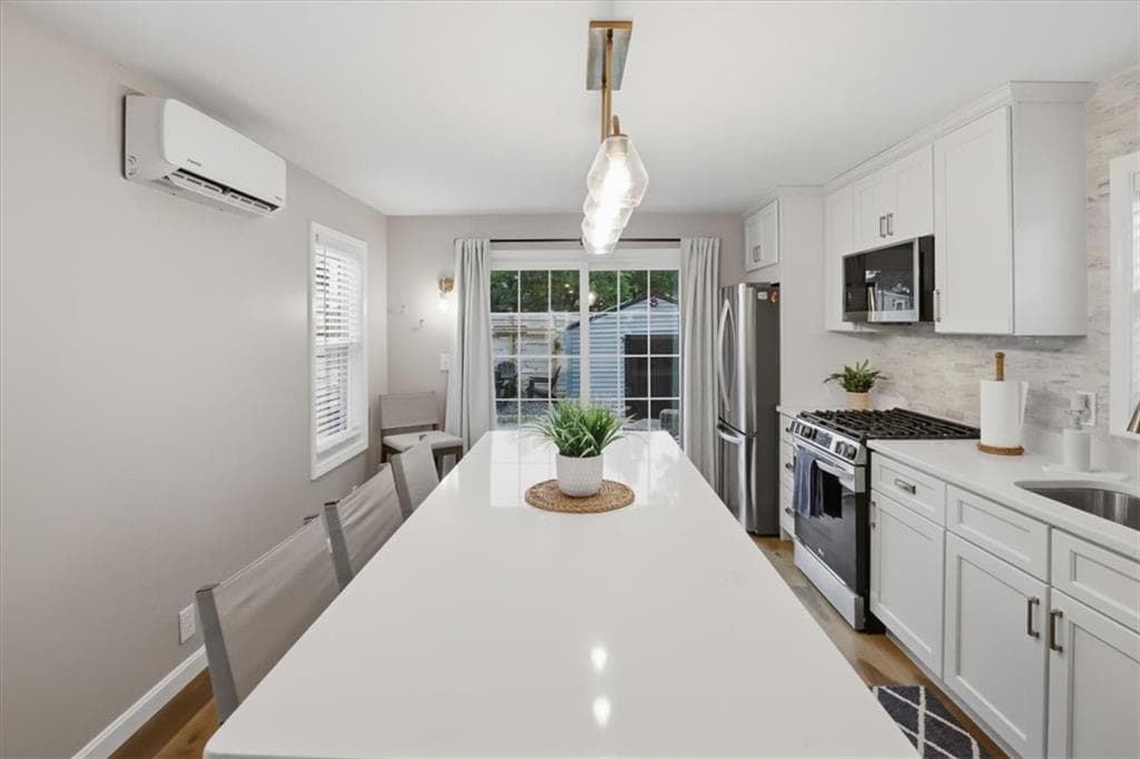 230 Cedar Avenue photo 11