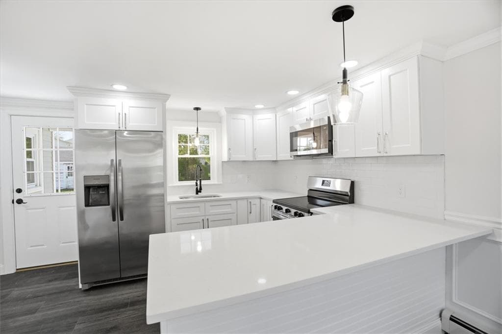 Single Family Residence at 45 Metropolitian park Drive, East Providence, photo 10 of 29
