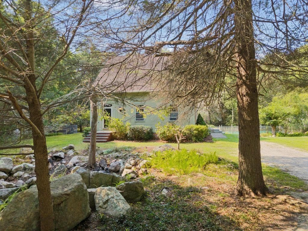 Single Family Residence at 840 Lake Road, Tiverton, photo 2 of 37