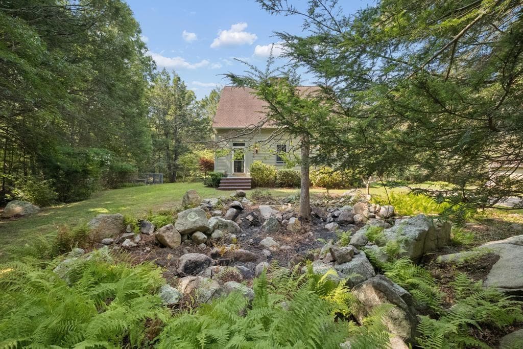 Single Family Residence at 840 Lake Road, Tiverton, photo 12 of 37
