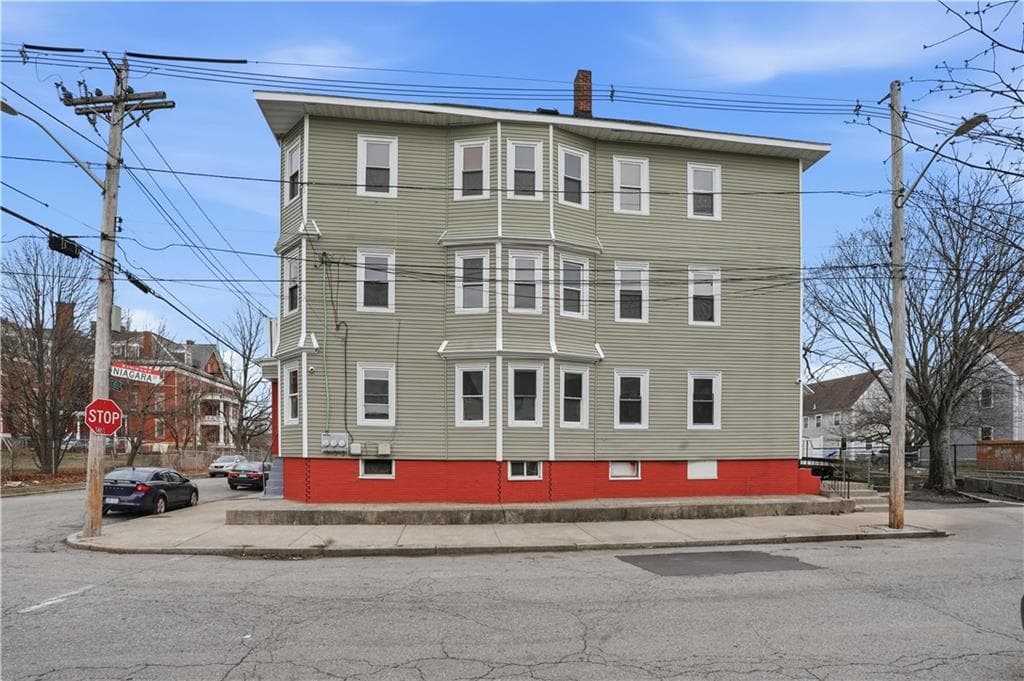 38 Mitchell Street photo 4