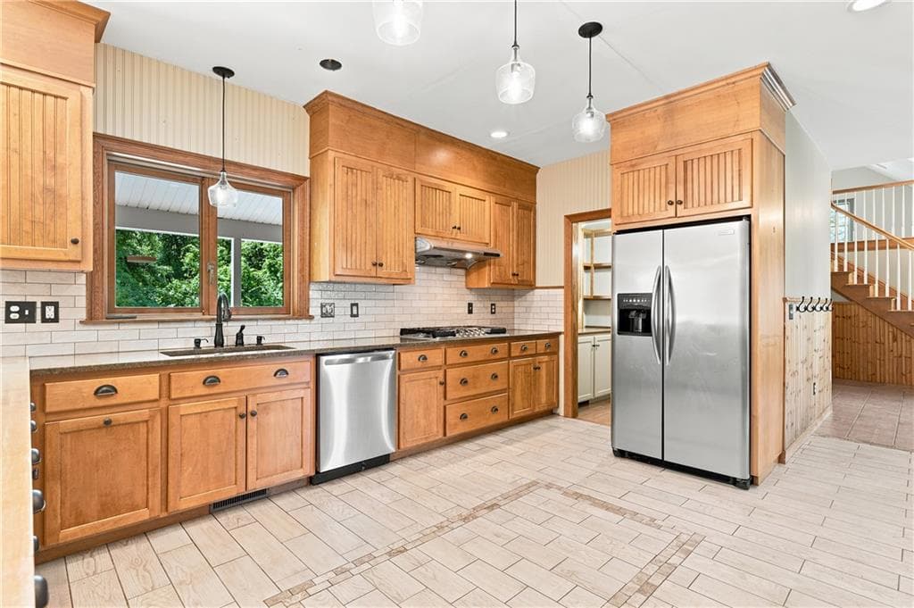 45 Pine Swamp Road photo 5