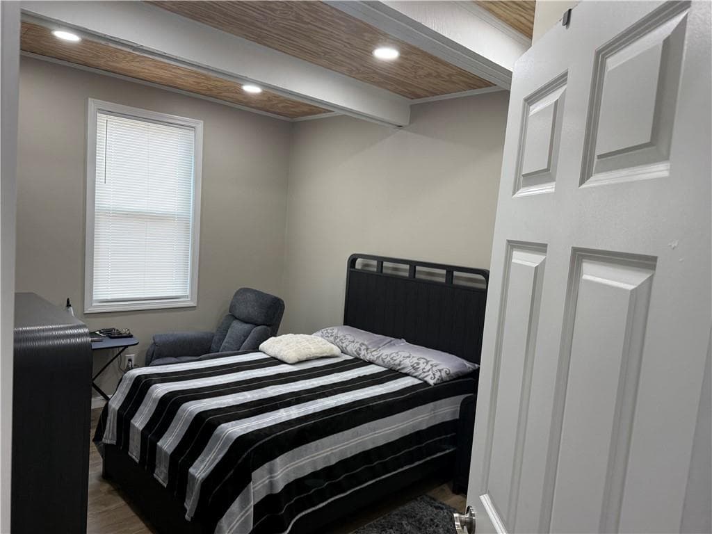 Condominium at 124 Chestnut Street, Central Falls, photo 13 of 16