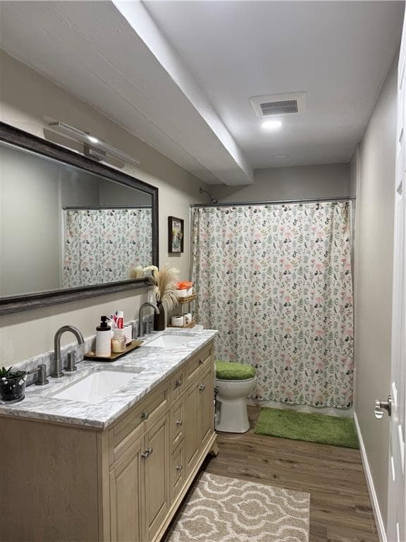 Condominium at 124 Chestnut Street, Central Falls, photo 10 of 16