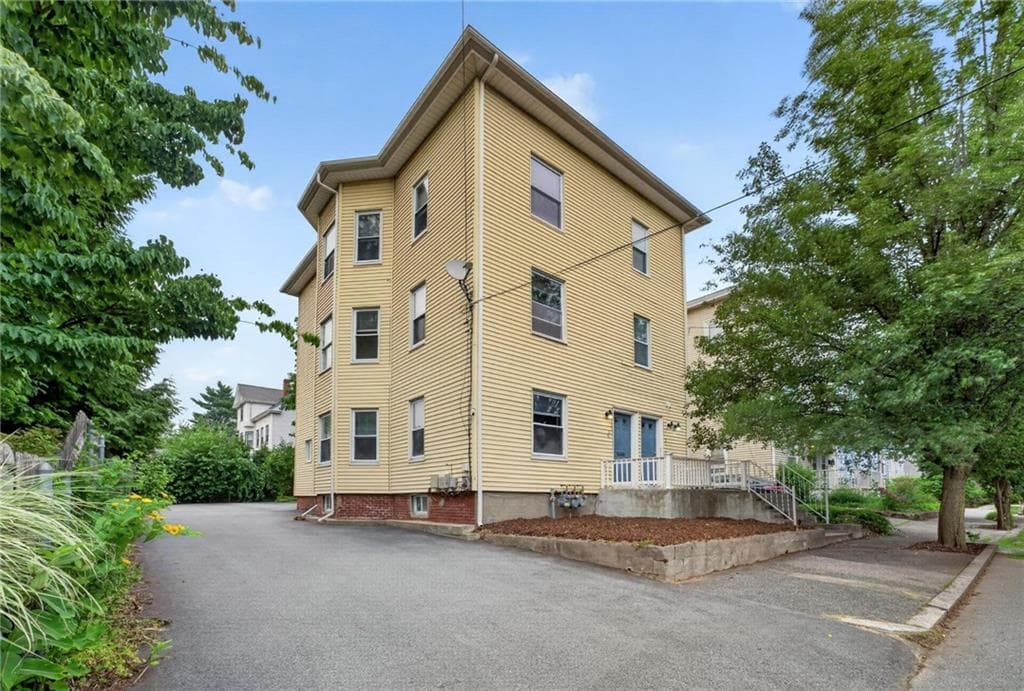 Multi Family at 68 9th Street, Providence, photo 7 of 43