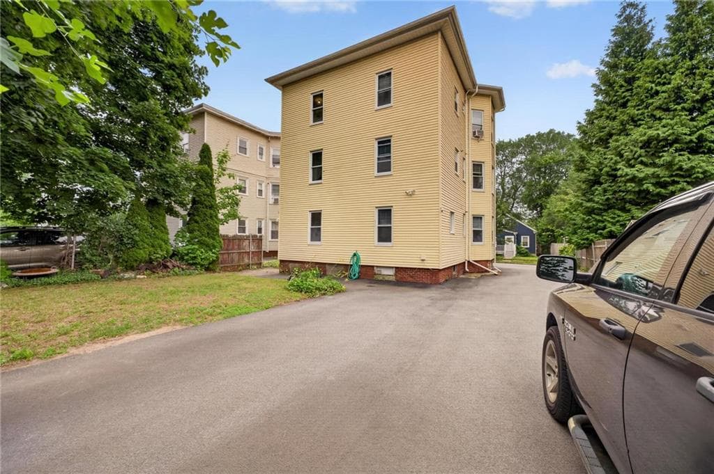 Multi Family at 68 9th Street, Providence, photo 8 of 43