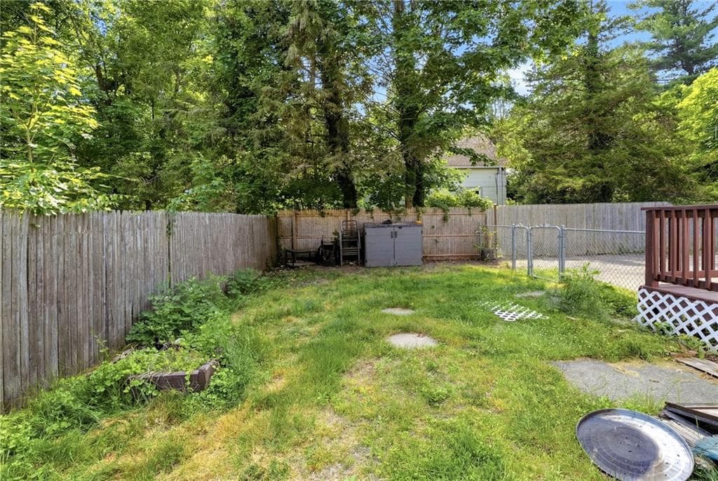 Multi Family at 515 Davisville Road, North Kingstown, photo 27 of 29