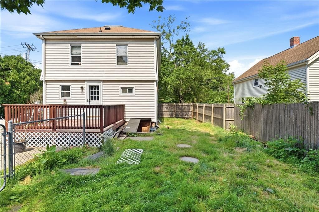 Multi Family at 515 Davisville Road, North Kingstown, photo 25 of 29