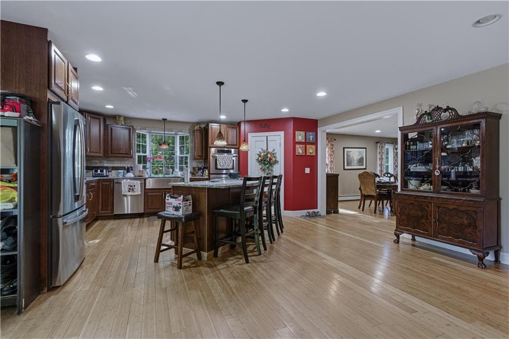 Single Family Residence at 2446 Plainfield Pike, Johnston, photo 7 of 20