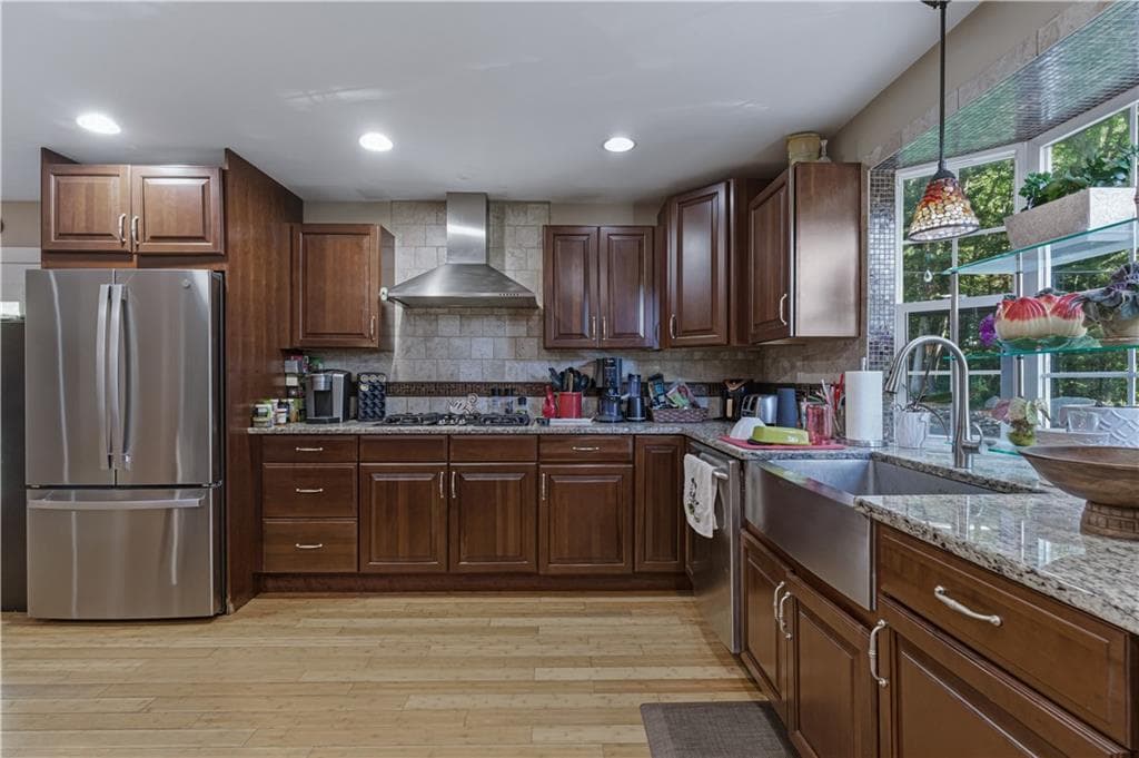 Single Family Residence at 2446 Plainfield Pike, Johnston, photo 9 of 20