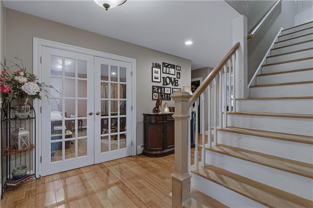 Single Family Residence at 2446 Plainfield Pike, Johnston, photo 11 of 20