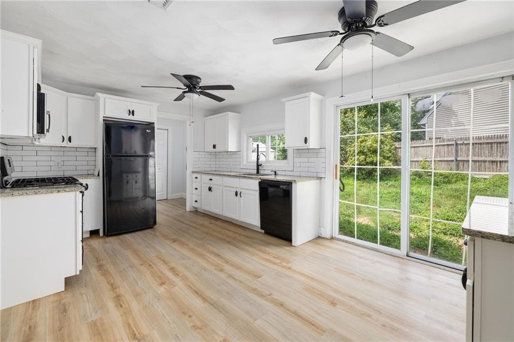 Single Family Residence at 37 Gerald Street, Warwick, photo 5 of 38