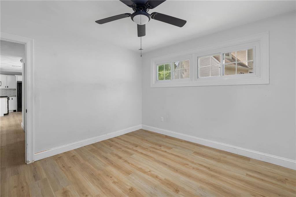 Single Family Residence at 37 Gerald Street, Warwick, photo 24 of 38