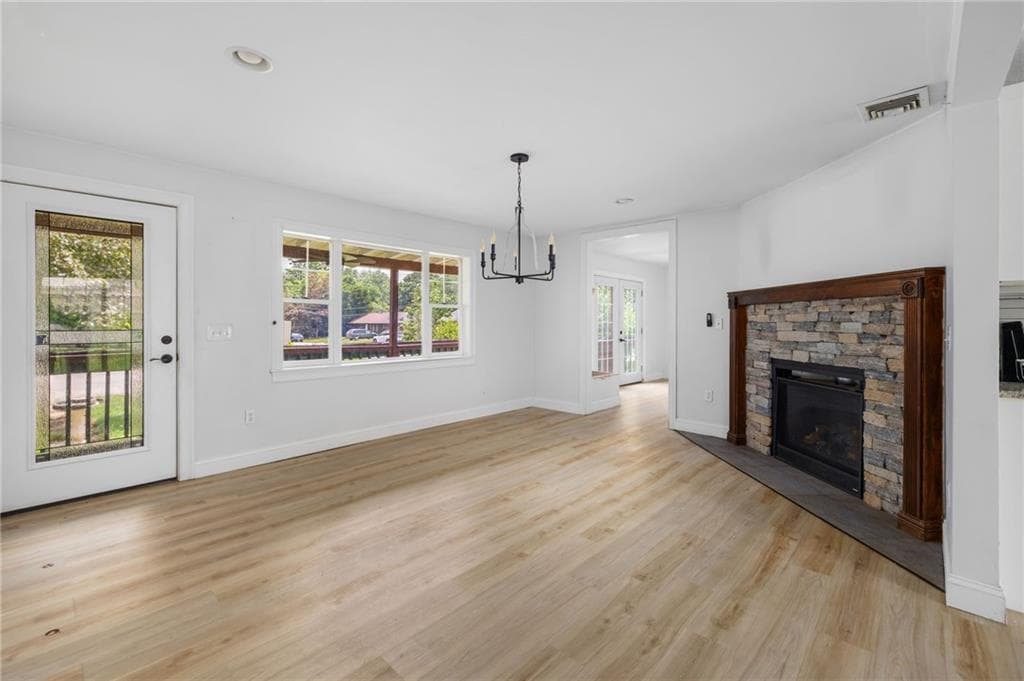 Single Family Residence at 37 Gerald Street, Warwick, photo 18 of 38
