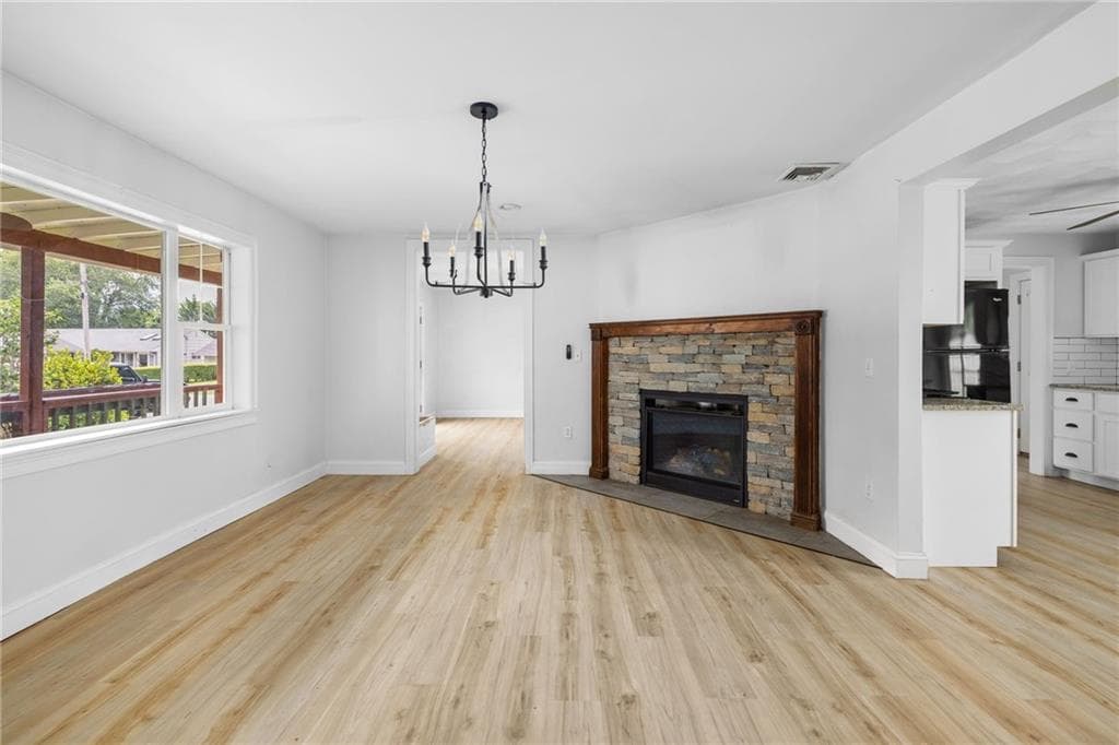 Single Family Residence at 37 Gerald Street, Warwick, photo 11 of 38
