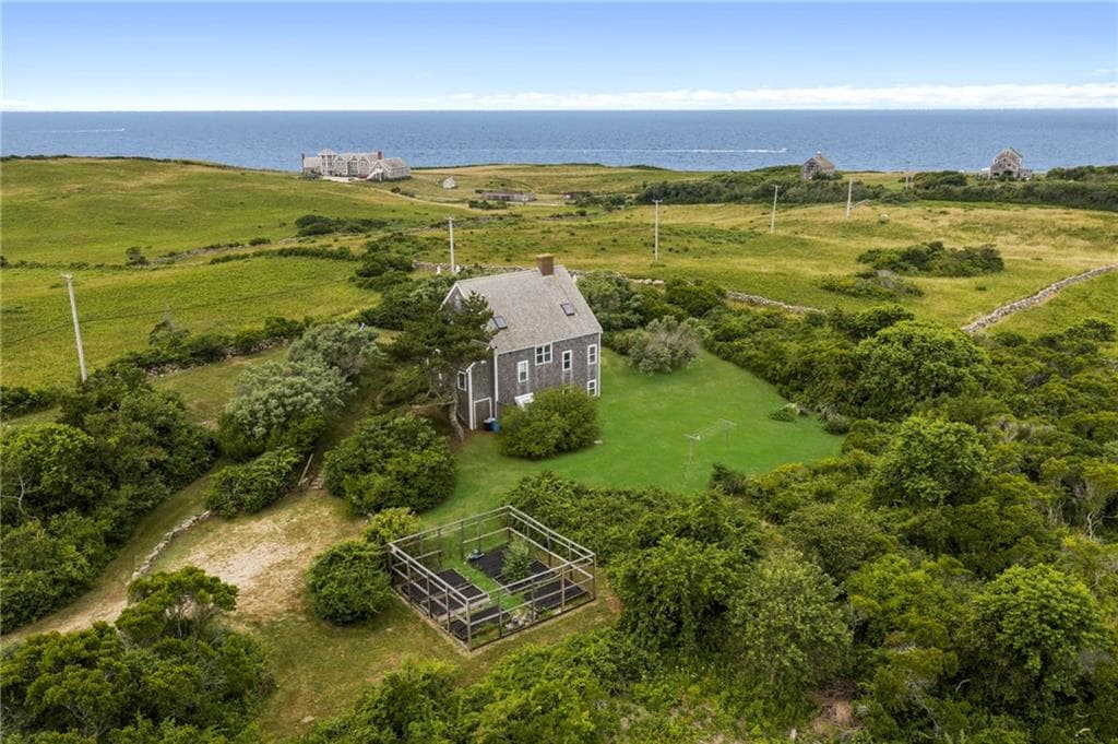 1409 Cooneymus Road photo 3