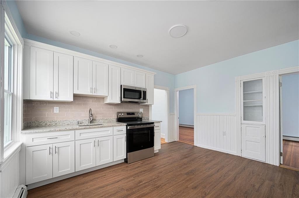 Multi Family at 87 Lyman Avenue, North Providence, photo 8 of 31
