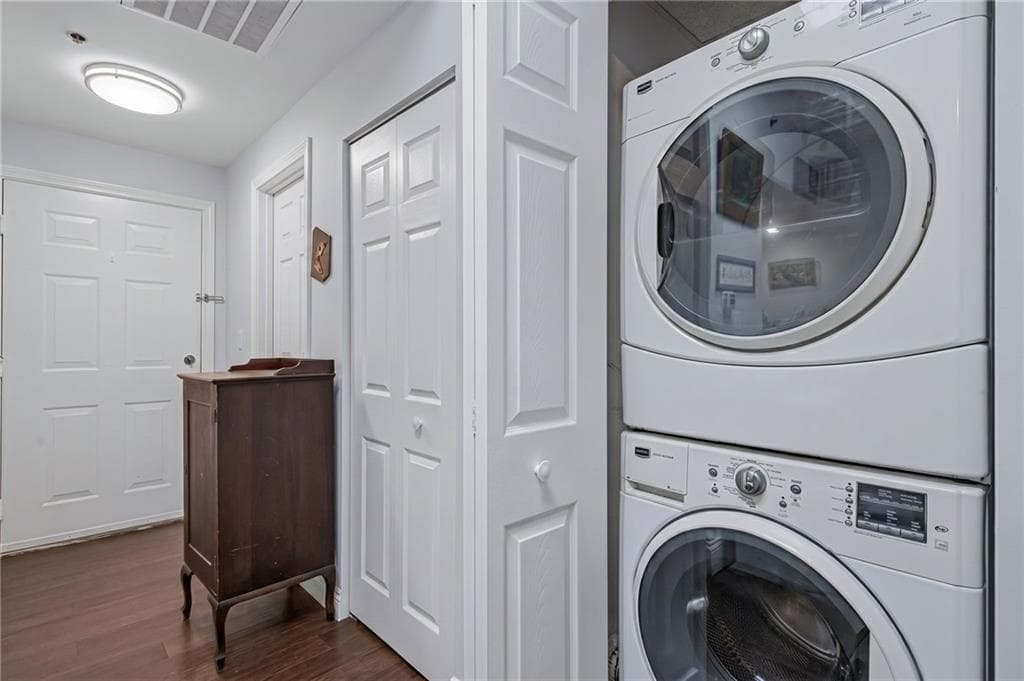 300 Front Street UNIT 512 photo 21