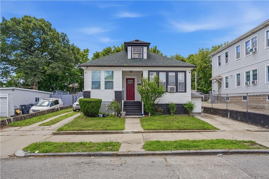 33 Prudence Street