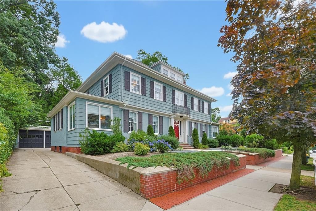 387 Wayland Avenue