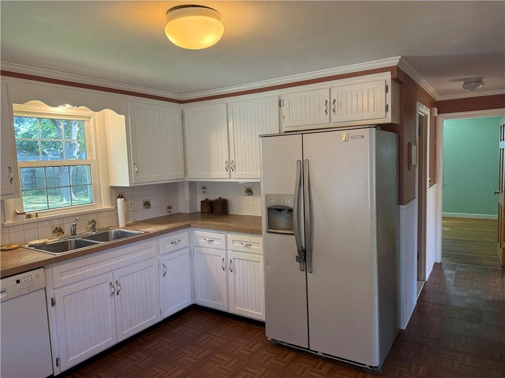 Single Family Residence at 73 lindy Avenue, East Providence, photo 23 of 35