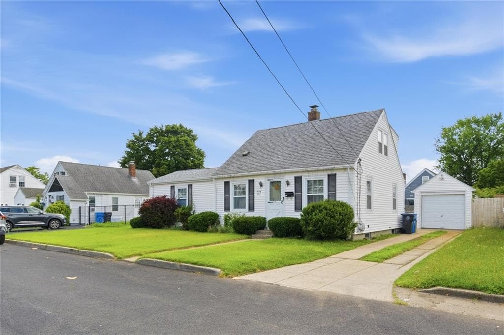 94 Westcott Avenue photo 3