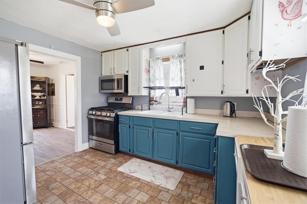 94 Westcott Avenue photo 5